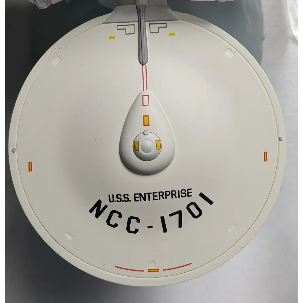 Hallmark‎ Star Trek U.S.S. Enterprise NCC 1701 Table Top Display Decorator 2023